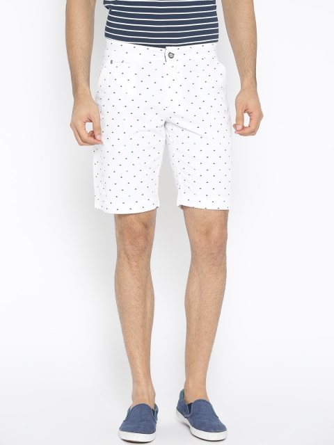 

Oxemberg Men White Printed Slim Fit Regular Shorts