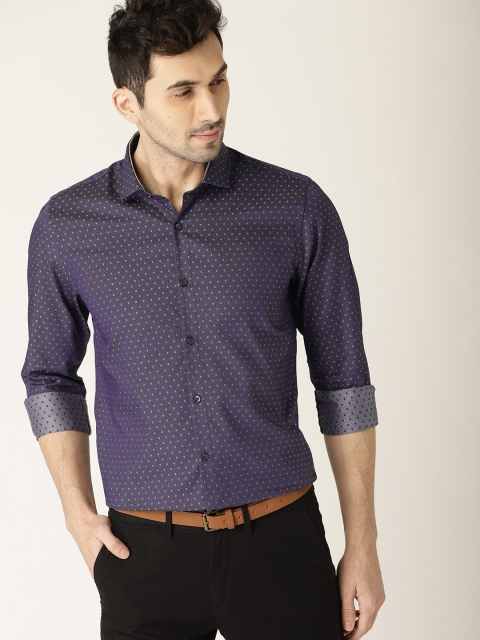 

United Colors of Benetton Men Navy & White Slim Self-Design Smart Casual Shirt, Navy blue