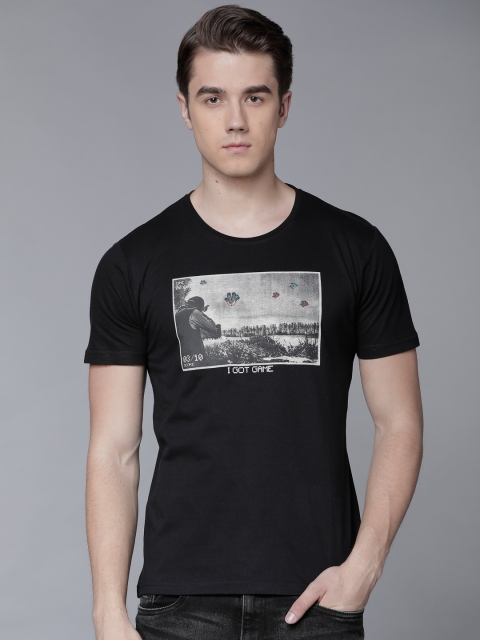 

LOCOMOTIVE Men Black Solid Round Neck T-shirt