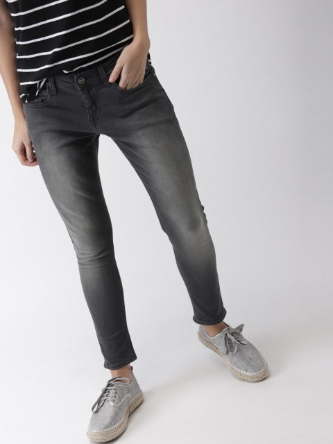 

Mast & Harbour Women Grey Skinny Fit Mid-Rise Clean Look Stretchable Cropped Jeans