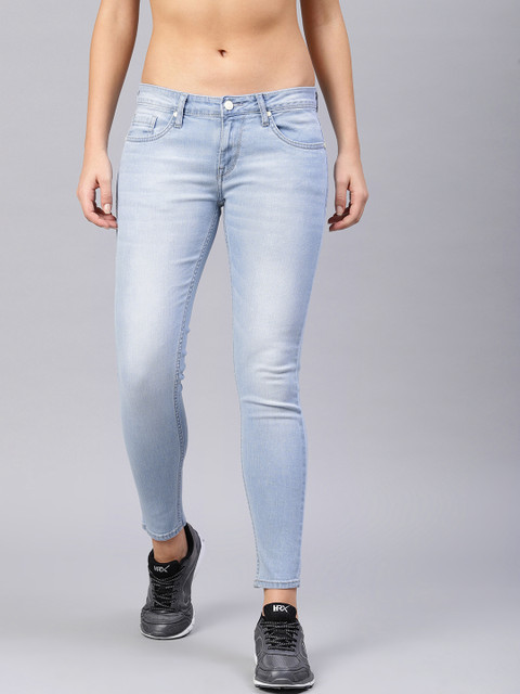 

HRX by Hrithik Roshan Women Blue Skinny Fit Mid-Rise Clean Look Stretchable Cropped Jeans