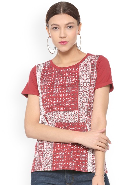 

People Women Maroon Printed Round Neck T-shirt
