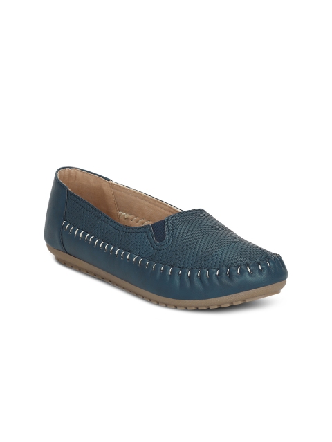 

Get Glamr Women Blue Woven Design Ballerinas