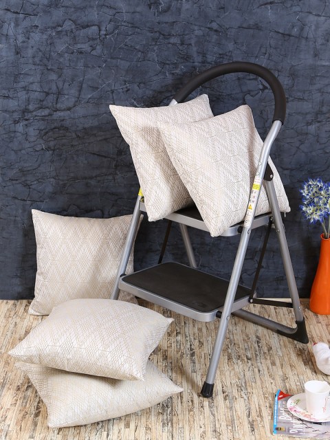 

RANGRAGE Cream-Coloured Set of 5 Geometric Square Cushion Covers