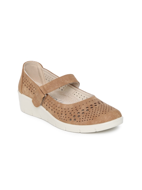 

Catwalk Women Brown Solid Synthetic Flats