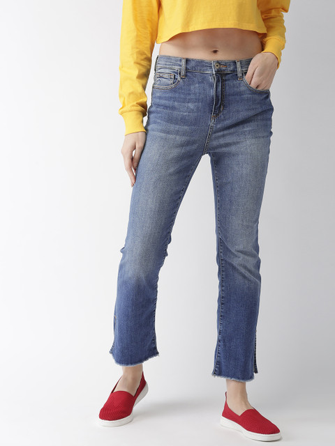 

FOREVER 21 Women Blue Regular Fit Mid-Rise Low Distress Stretchable Cropped Jeans