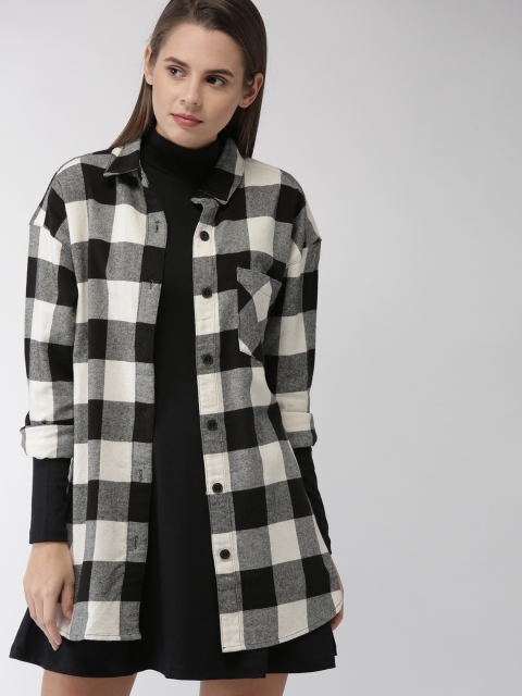 

FOREVER 21 Women Black & Off-White Regular Fit Checked Casual Shirt