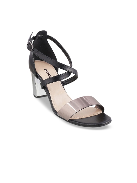 

Mochi Women Black & Gold-Toned Colourblocked Heels