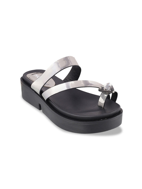 

Mochi Women Grey Solid Sandals