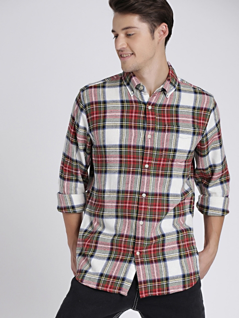 

GAP Men White & Red Regular Fit Checked Casual Shirt