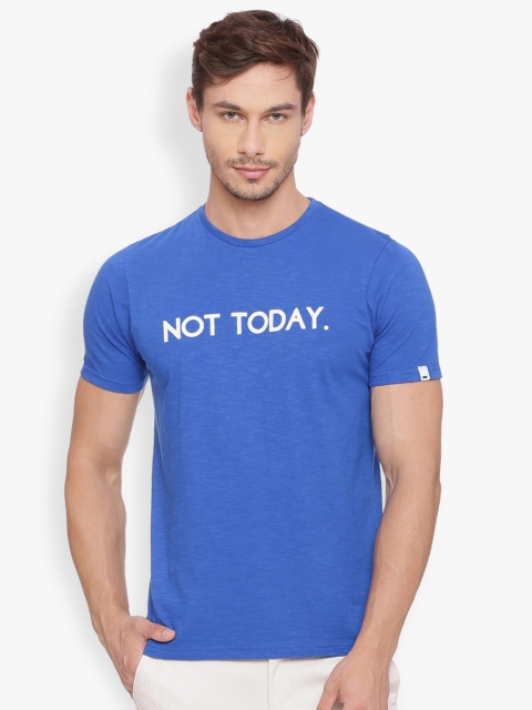 

Basics Men Blue Printed Round Neck T-shirt