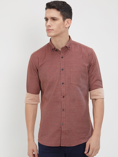 

Easies Men Red Comfort Slim Fit Printed Casual Shirt