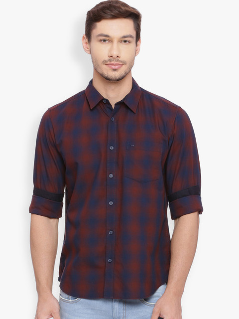 

Basics Men Maroon & Navy Blue Slim Fit Checked Casual Shirt