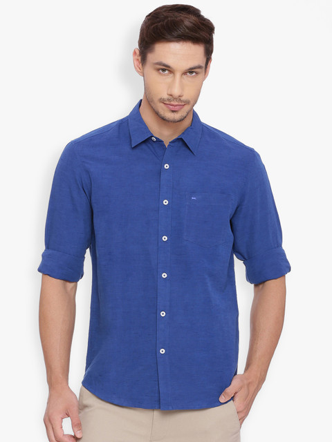 

Basics Men Blue Slim Fit Solid Casual Shirt