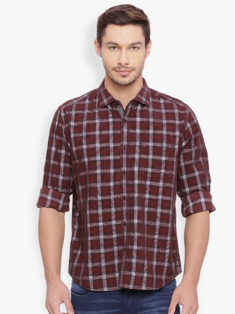 

Basics Men Red & Off-White Slim Fit Checked Casual Shirt