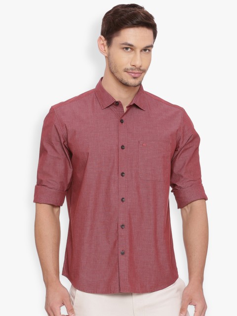 

Basics Men Red Slim Fit Solid Casual Shirt