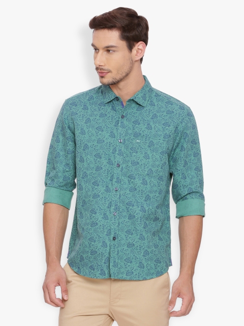 

Basics Men Green Slim Fit Printed Casual Shirt