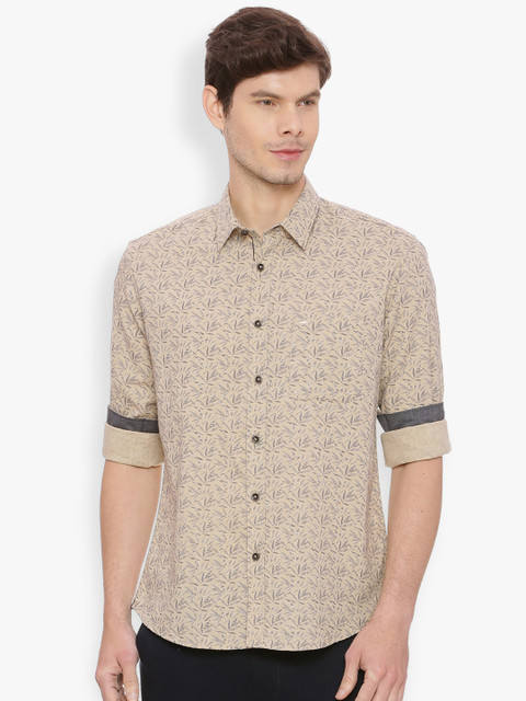 

Basics Men Beige Slim Fit Printed Casual Shirt