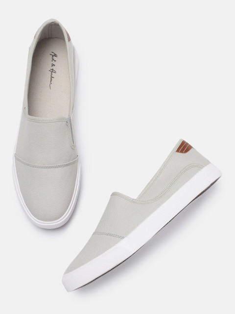 

Mast & Harbour Men Grey Slip-On Sneakers