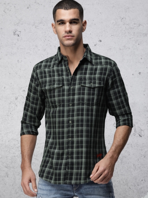 

Ecko Unltd Men Black & Grey Slim Fit Checked Casual Shirt