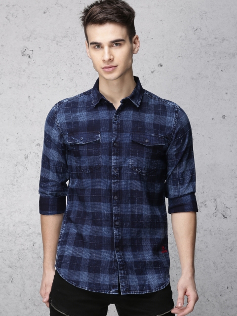 

Ecko Unltd Men Blue Regular Fit Checked Casual Shirt