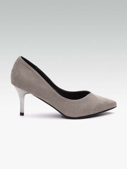 

Carlton London Women Taupe Solid Pumps