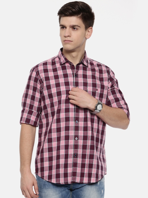 

IDC Men Red & White Slim Fit Checked Casual Shirt