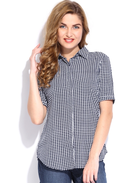 

Tokyo Talkies Women Blue & White Printed Shirt