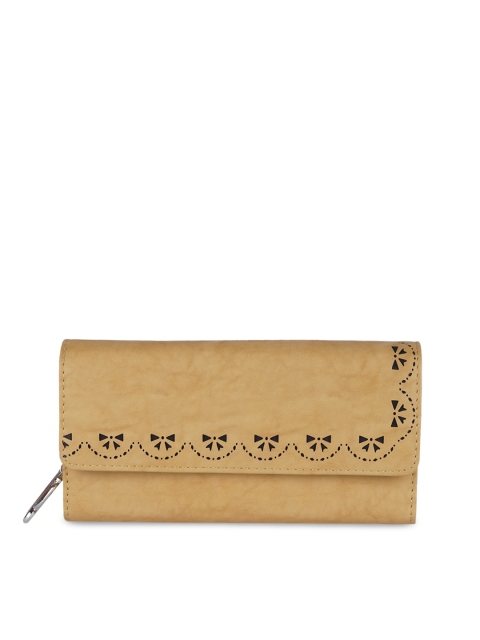 

Butterflies Women Mustard Solid Money Clip