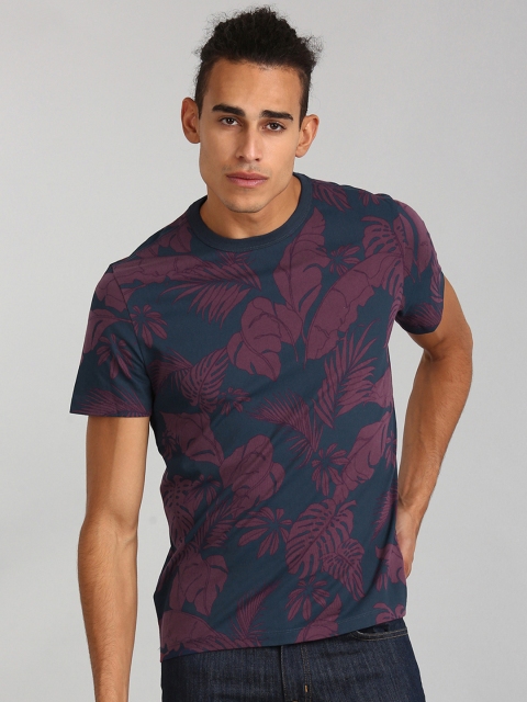 

GAP Men Blue & Maroon Printed Round Neck T-shirt