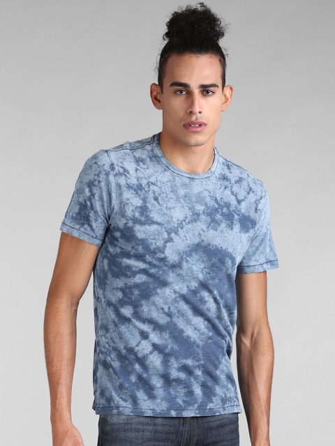 

GAP Men Blue Indigo Print Crewneck Pocket T-Shirt