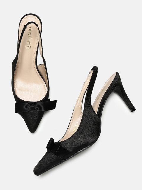 

DressBerry Women Black Solid Pumps