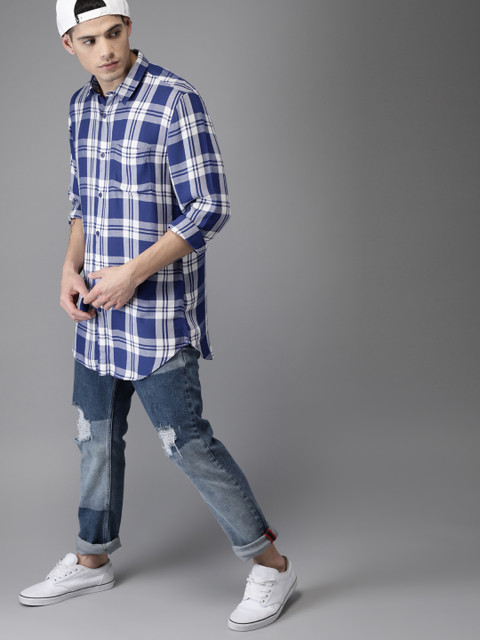

Moda Rapido Men Blue & White Regular Fit Checked Longline Casual Shirt