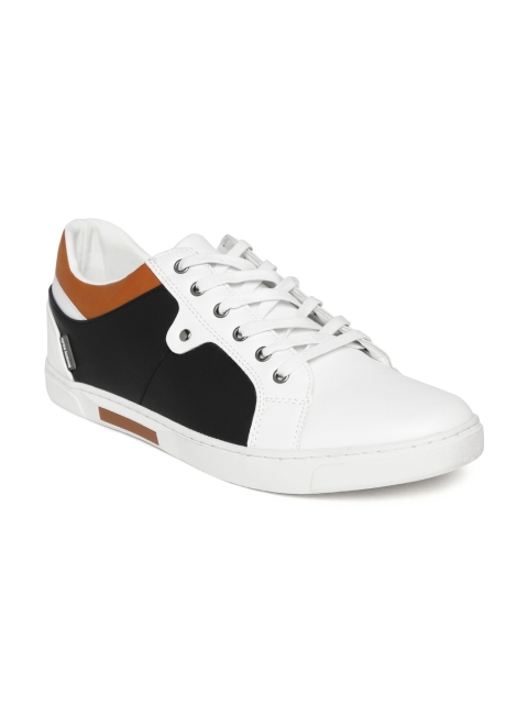 

Flying Machine Men Off-White & Black Colourblocked Sneakers