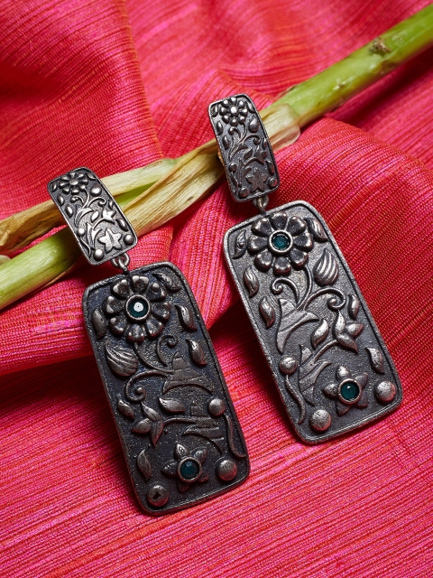 

ZeroKaata Silver-Toned Geometric Drop Earrings