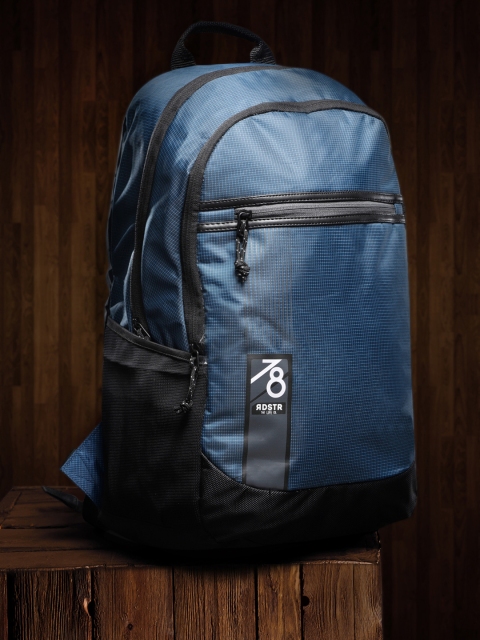 

Roadster Unisex Navy Blue Graphic Backpack