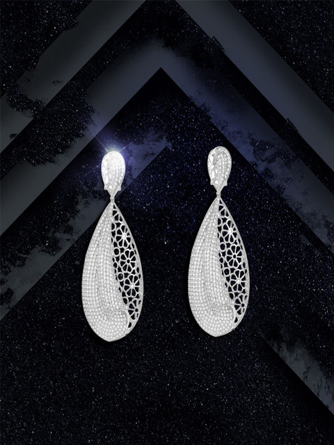 

shaze Silver-Plated Antique Contemporary Drop Earrings