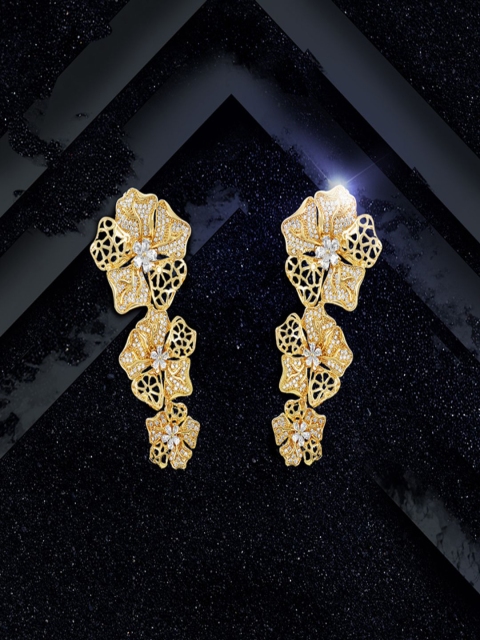 

shaze Gold-Plated Antique Contemporary Drop Earrings