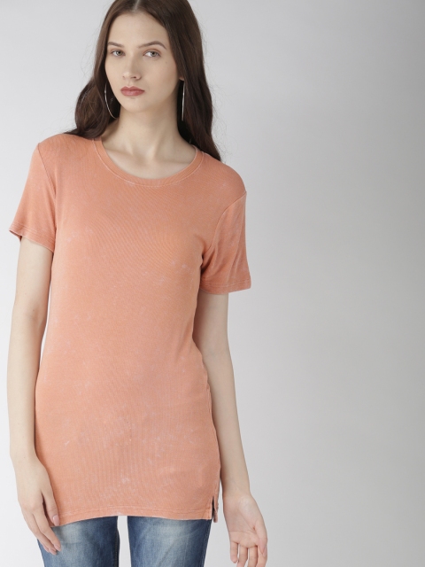 

FOREVER 21 Women Peach-Coloured Ribbed Faded Round Neck Longline T-shirt