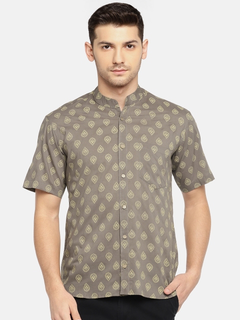 

SOHO By MAFATLAL Men Beige & Cream-Coloured Slim Fit Printed Casual Shirt