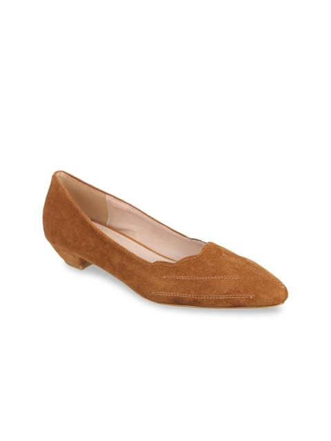 

Flat n Heels Women Tan Brown Solid Suede Pumps