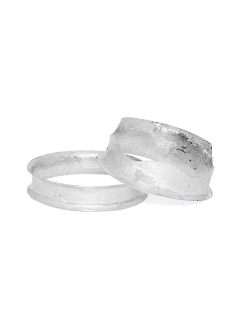 

Pipa Bella Silver-Toned Metal Silver-Plated Antique Bangle-Style Bracelet