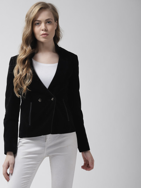 

Fort Collins Women Black Solid Tailored Jacket