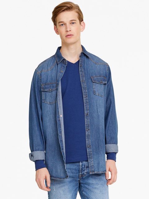 

OVS Men Blue Solid V-Neck T-shirt