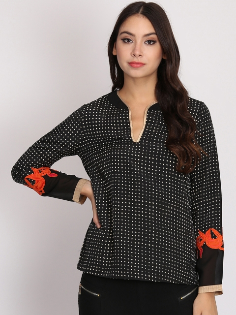 

NIZA Women Black Printed Top