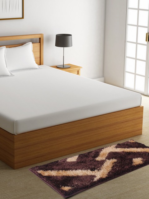 

ROMEE Brown & Gold-Toned Geometric Bed Runner