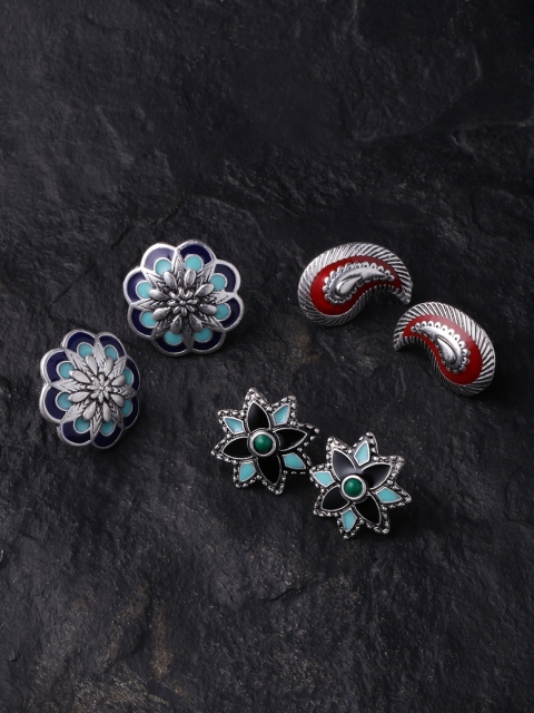 

Voylla Silver-Plated & Green Handcrafted Floral Studs