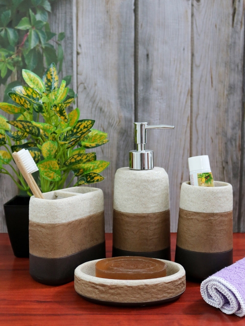 

Shresmo Set Of 4 Brown & White Polyresin Bath Accessories