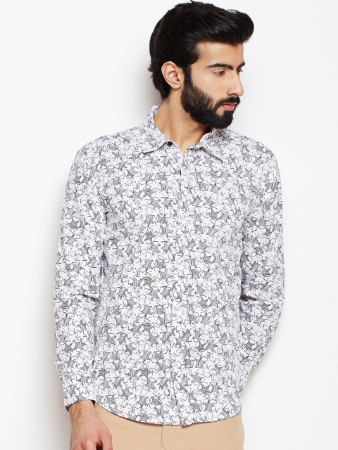 

Oxolloxo Men White Regular Fit Printed Casual Shirt