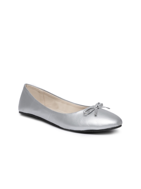 

People Women Silver-Toned Solid Ballerinas